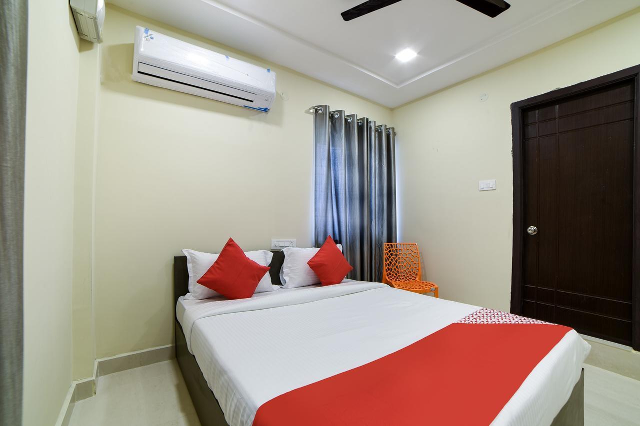 Oyo 16606 Iconic Living Hotel Hyderabad Luaran gambar
